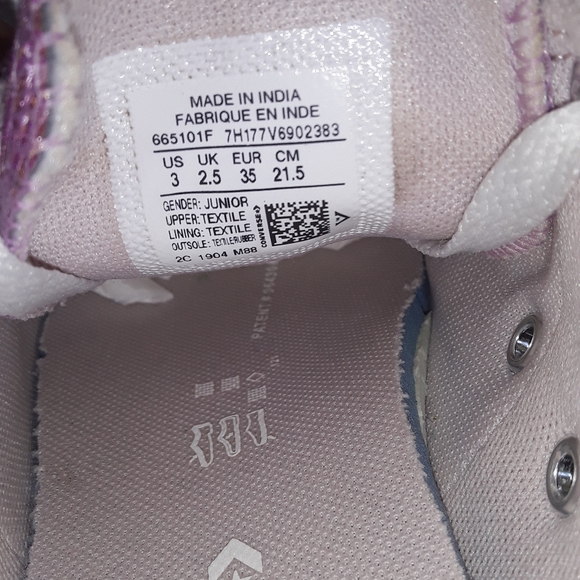 3 Junior girls Converse shoes - Picture 11 of 13